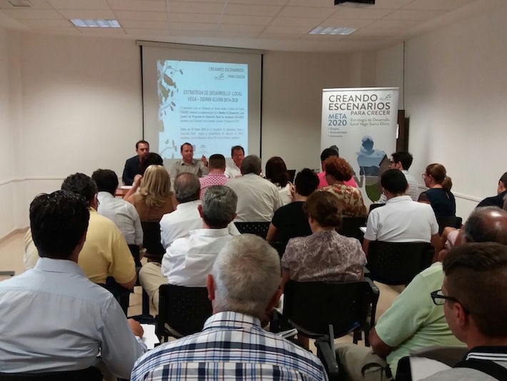 Junta y GDR Promovega crean mesas de participacin ciudadana para la gestin de 4,5 millones en desarrollo local